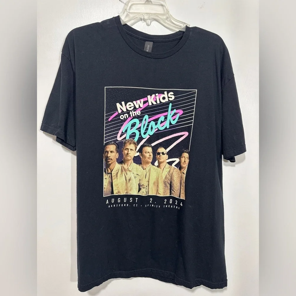 NKOTB concert tee shirt - Picture 1 of 4